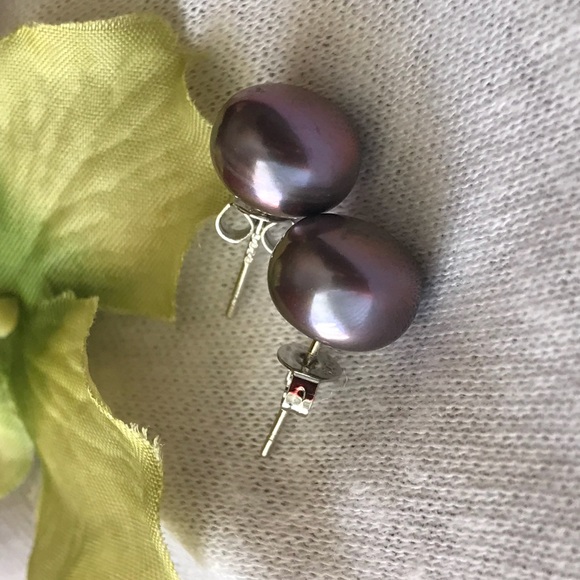Tahitian black pearl stud earrings 10 mm - Picture 6 of 7